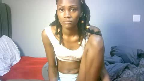 maskgang001 online show from 09/25/25, 02:48