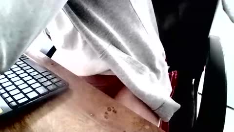 Snapshot of maskime59 chatting on 10/18/25, 08:26 maskime59 online show from 10/18/25, 08:26