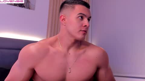 Mason Bennet online show from 11/28/25, 11:07