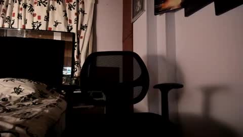 Snapshot of mason_fit chatting on 12/29/24, 02:06 Mason Andre online show from 12/29/24, 02:06