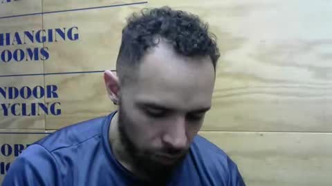 Snapshot of mason_fit chatting on 11/14/25, 11:24 Mason Andre online show from 11/14/25, 11:24