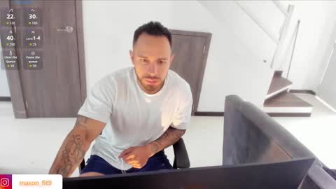 Snapshot of mason_fit chatting on 01/11/26, 04:01 Mason Andre online show from 01/11/26, 04:01
