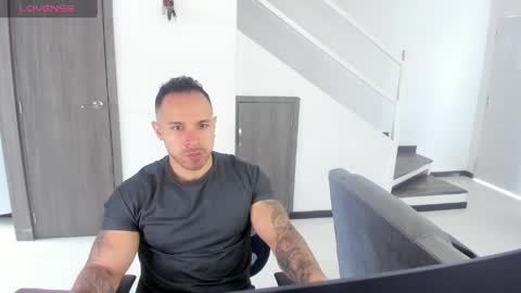 Snapshot of mason_fit chatting on 05/17/26, 04:14 Mason Andre online show from 05/17/26, 04:14