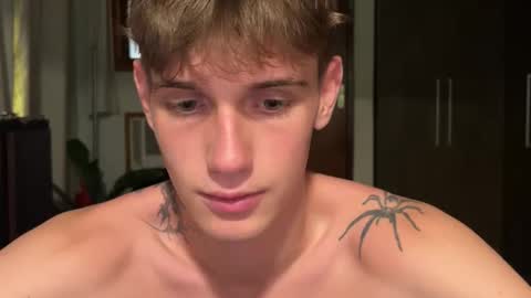 Snapshot of mason_gallagher chatting on 01/06/26, 04:21 Mason online show from 01/06/26, 04:21