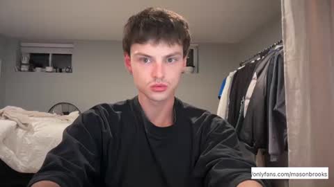 Snapshot of masonbrooksx chatting on 07/11/26, 02:36 Mason Brooks online show from 07/11/26, 02:36