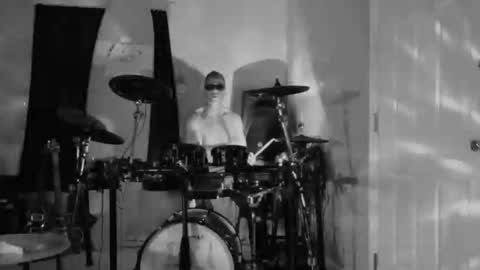 Snapshot of massageartist chatting on 03/07/26, 02:19 HappyZending online show from 03/07/26, 02:19