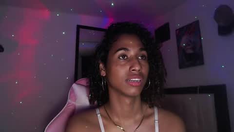 Snapshot of massielhot chatting on 02/10/25, 05:47 massielhot online show from 02/10/25, 05:47