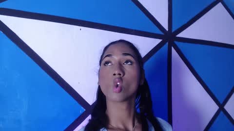 Snapshot of massielhot chatting on 10/10/25, 07:35 massielhot online show from 10/10/25, 07:35