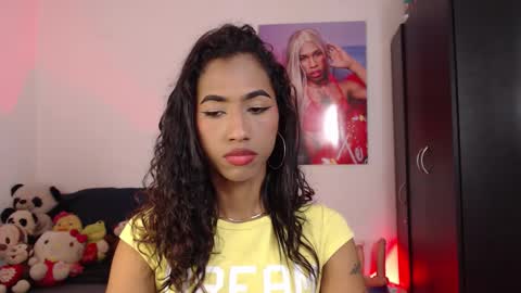 Snapshot of massielhot chatting on 11/30/25, 06:34 massielhot online show from 11/30/25, 06:34