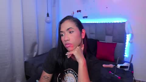 Snapshot of massielhot chatting on 01/11/26, 09:42 massielhot online show from 01/11/26, 09:42