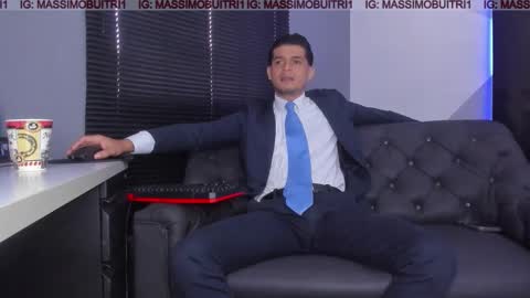 I am Massimo online show from 11/03/25, 02:07