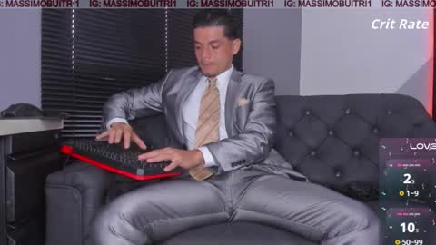 I am Massimo online show from 11/19/25, 01:00
