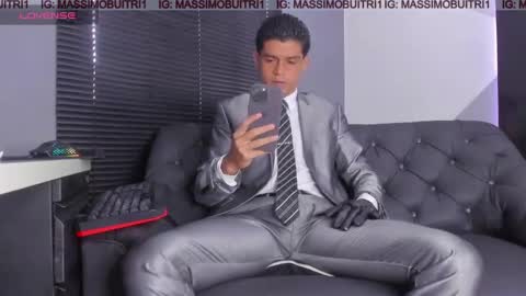 I am Massimo online show from 05/09/26, 12:32