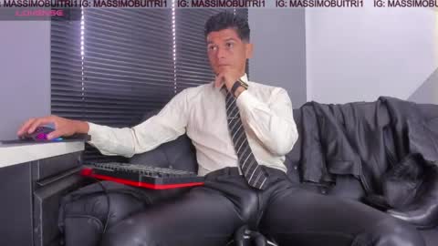 I am Massimo online show from 06/02/26, 01:02