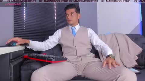 I am Massimo online show from 06/17/26, 01:12