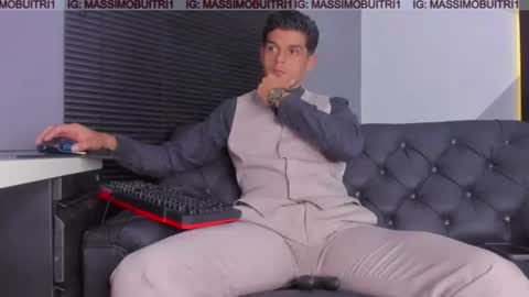 I am Massimo online show from 06/18/26, 01:17