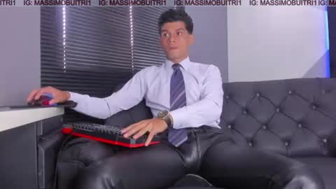 I am Massimo online show from 06/26/26, 02:21