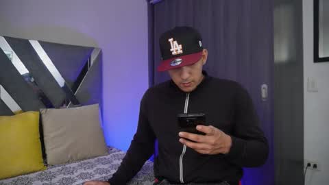 Snapshot of massimo_vidal chatting on 10/13/25, 01:00 massimo_vidal online show from 10/13/25, 01:00