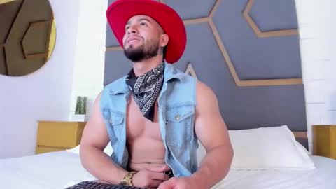 Massimo online show from 09/10/25, 03:39