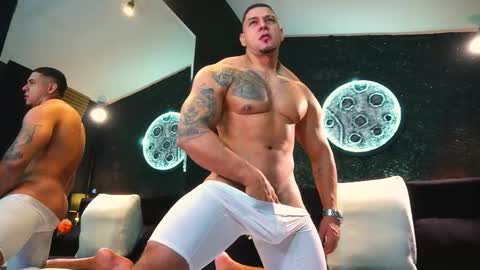 massimowalton2 online show from 12/05/25, 03:41