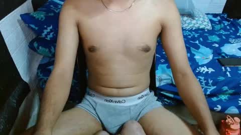 Snapshot of massive_boner02 chatting on 01/09/25, 05:23 massive_boner02 online show from 01/09/25, 05:23