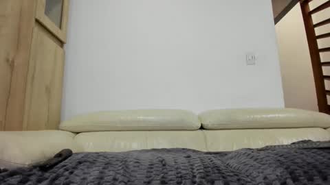 Domi online show from 11/20/25, 11:43