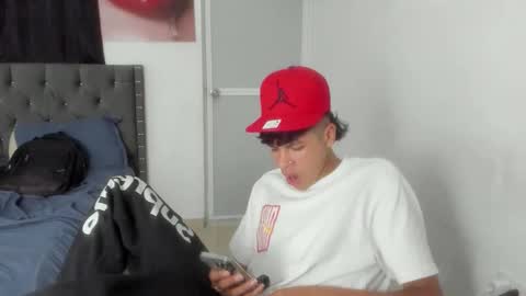 Snapshot of master_billy1 chatting on 05/20/26, 05:24 master_billy1 online show from 05/20/26, 05:24