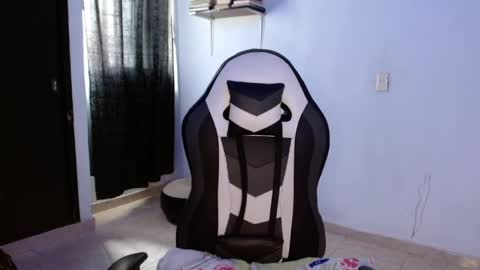 Snapshot of master_black777 chatting on 04/08/26, 03:56 master_black777 online show from 04/08/26, 03:56