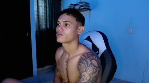 Snapshot of master_black777 chatting on 04/11/26, 12:20 master_black777 online show from 04/11/26, 12:20