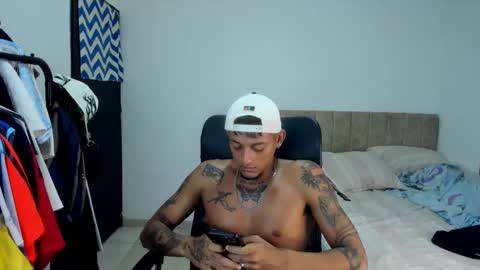 master_boy28 online show from 11/27/25, 05:48