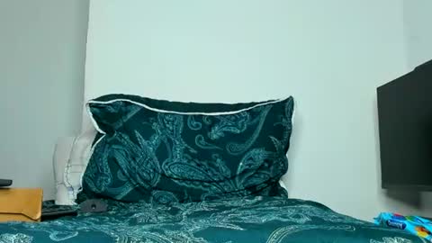 Snapshot of master_dominant_777 chatting on 06/13/26, 10:18 master_dominant_777 online show from 06/13/26, 10:18