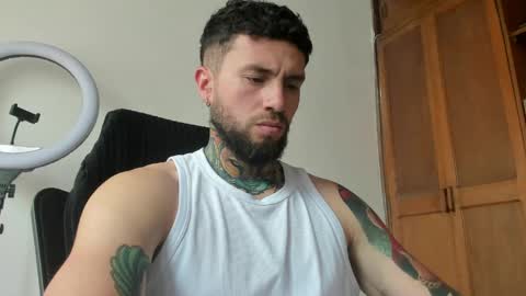 Snapshot of master_steven_01 chatting on 04/06/26, 03:35 steven online show from 04/06/26, 03:35