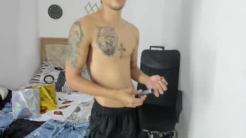 Snapshot of masteralda09 chatting on 09/11/25, 04:40 Alpha junior online show from 09/11/25, 04:40