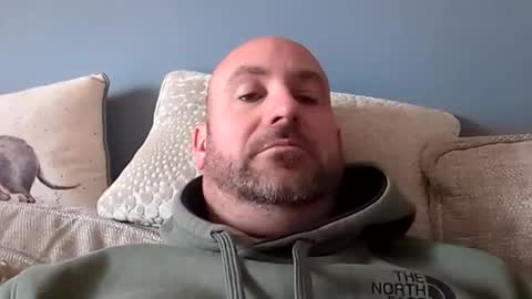 Snapshot of masterclass69er chatting on 10/11/25, 12:58 Bob online show from 10/11/25, 12:58