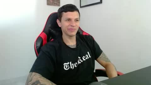 Snapshot of masterdave7 chatting on 11/13/25, 11:53 Dave online show from 11/13/25, 11:53