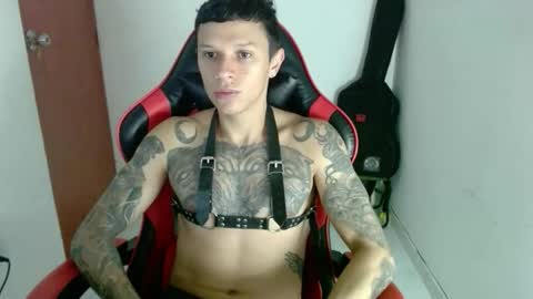 Snapshot of masterdave7 chatting on 11/15/25, 10:56 Dave online show from 11/15/25, 10:56