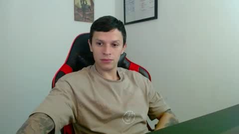 Snapshot of masterdave7 chatting on 11/23/25, 11:21 Dave online show from 11/23/25, 11:21