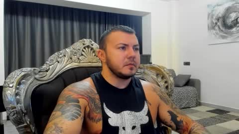 Snapshot of masterdevil11 chatting on 11/01/25, 10:34 Jocker online show from 11/01/25, 10:34