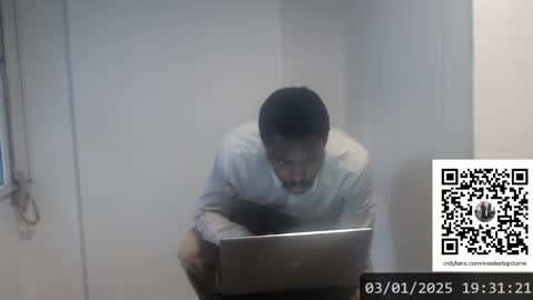 Snapshot of masterdomfuck chatting on 01/03/25, 10:29 Masterdomfuck online show from 01/03/25, 10:29