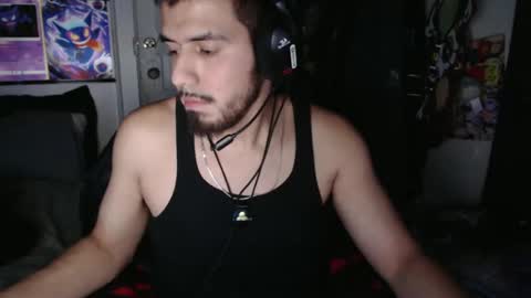 Snapshot of mastergoku945657 chatting on 11/17/25, 06:08 mastergoku945657 online show from 11/17/25, 06:08