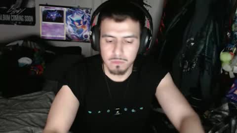 Snapshot of mastergoku945657 chatting on 03/22/26, 08:18 mastergoku945657 online show from 03/22/26, 08:18