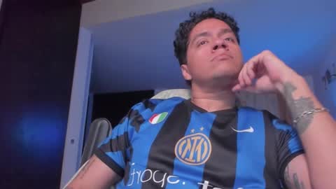 Juan Independent Model online show from 10/22/25, 12:44