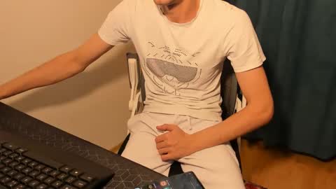 Snapshot of mastermiko chatting on 02/04/25, 06:49 Silly Rabbit online show from 02/04/25, 06:49