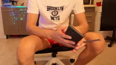 Snapshot of mastermiko chatting on 12/21/25, 08:05 Silly Rabbit online show from 12/21/25, 08:05