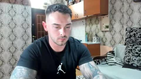 Snapshot of mastermusclejon chatting on 12/18/25, 08:37 Jon online show from 12/18/25, 08:37