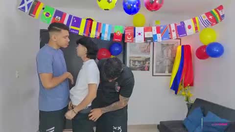Team Cris Darwin- Fernando- Stiven- David online show from 06/21/26, 11:13