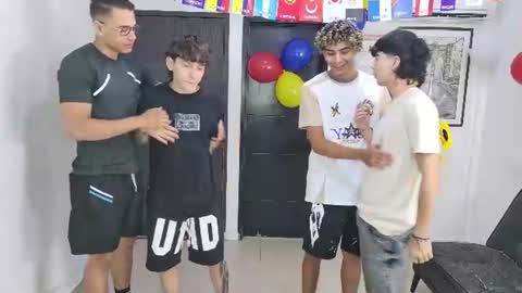 Team Cris Darwin- Fernando- Stiven- David online show from 06/23/26, 11:19