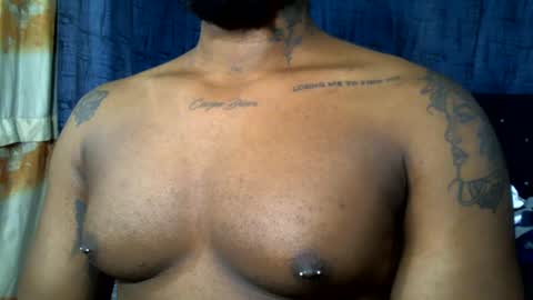 Snapshot of mastershow69 chatting on 02/06/25, 05:03 camilo online show from 02/06/25, 05:03