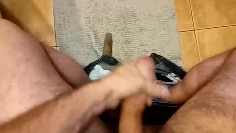 Snapshot of mastmachine87 chatting on 09/28/25, 01:49 Chriss online show from 09/28/25, 01:49