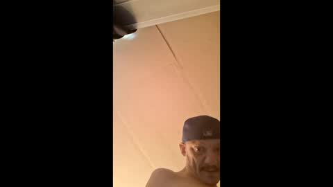 Snapshot of masturbator469658 chatting on 12/19/25, 09:44 masturbator469658 online show from 12/19/25, 09:44